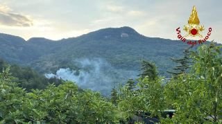 Ascoli Piceno - Incendio nel bosco, cessato allarme